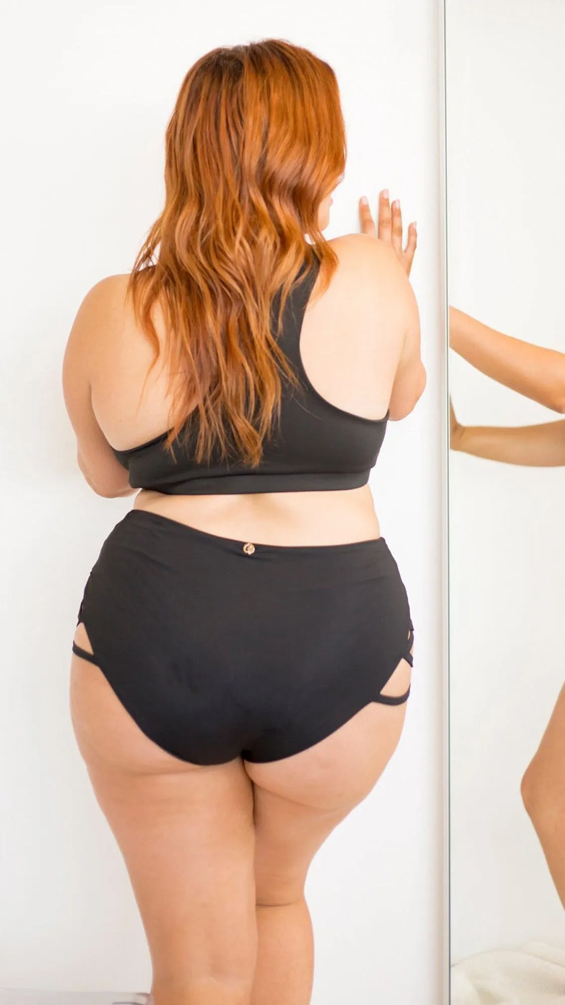 Cross Section Shorts - Cut Out High Waist Shorts Black