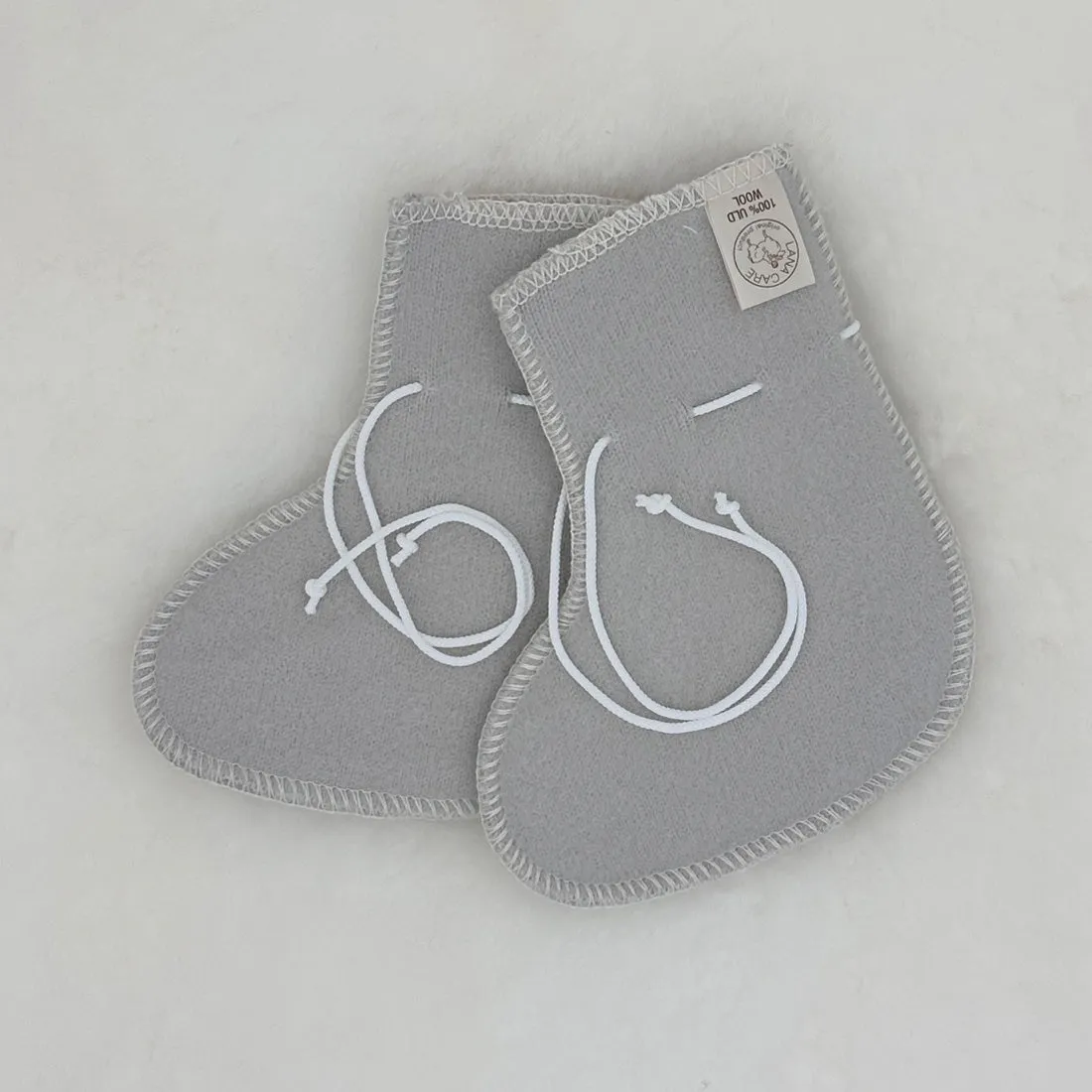 OUTLET LANACare Baby Booties in Organic Merino Wool - with synthetic ties