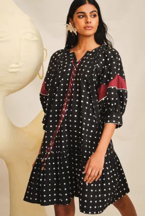 Pipli Appliqué Shift Dress