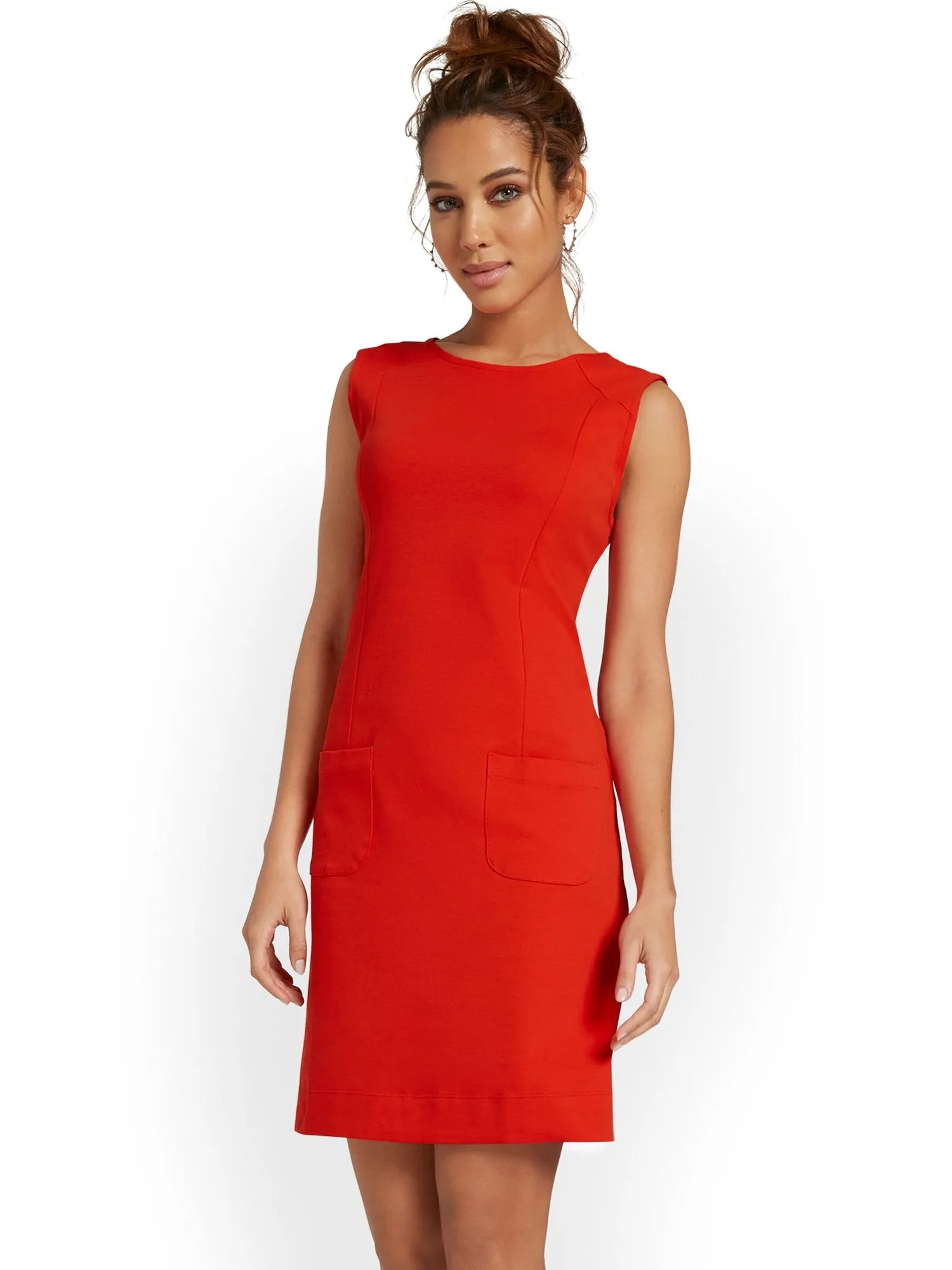 Sleeveless Double-Pocket Shift Dress - City Knits