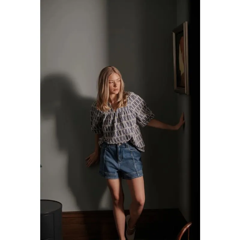Sydney Short | Dakota Wash